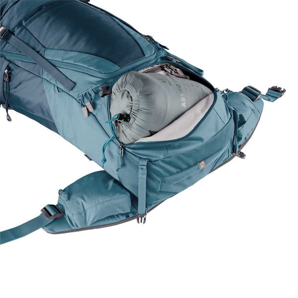 Deuter-Futura-Air-Trek-45-10-SL-marine-lake-5_600x.jpg