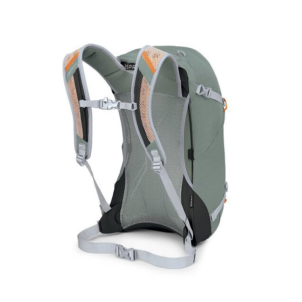 osprey-hikelite-26l-daypack-pine-green_f2e8259b-b5cf-48ce-8e7a-5dc36bda452a_600x.jpg